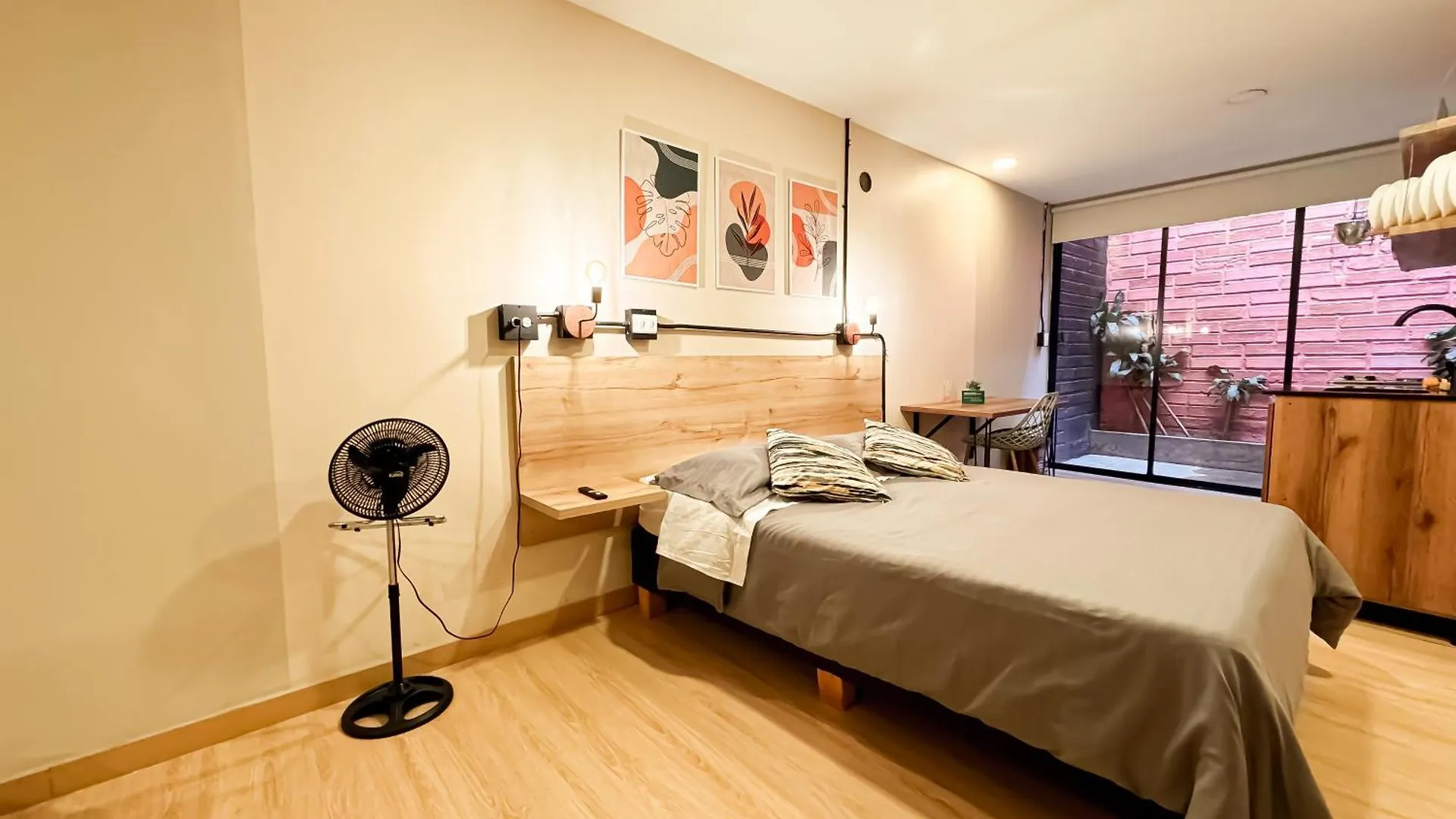 Loft Cerca Del Palacio De Exposiciones Nid102 By Roots Rentals 메딜린 0*,